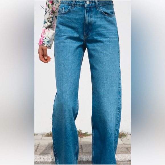 Zara High Waist Jeans - Picture 2 of 4
